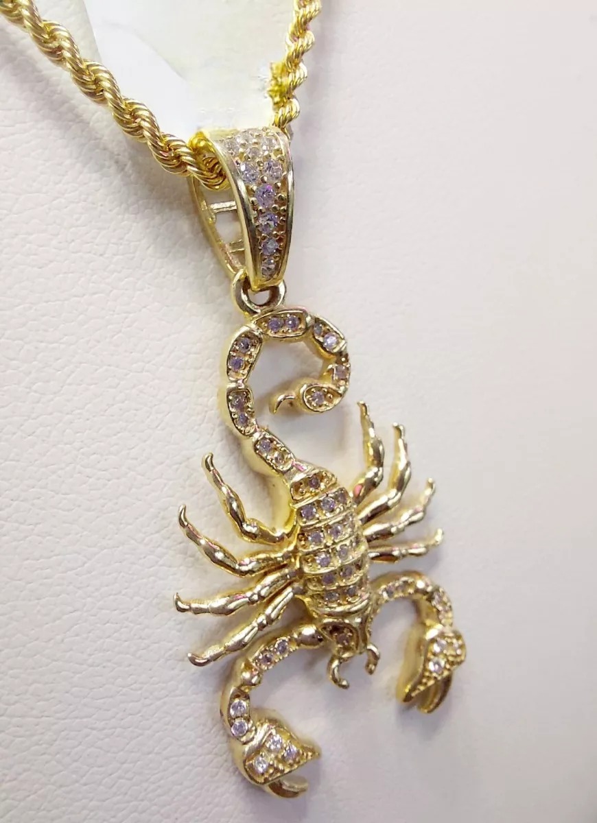 Dije Alacrán Oro 10k + Obsequio