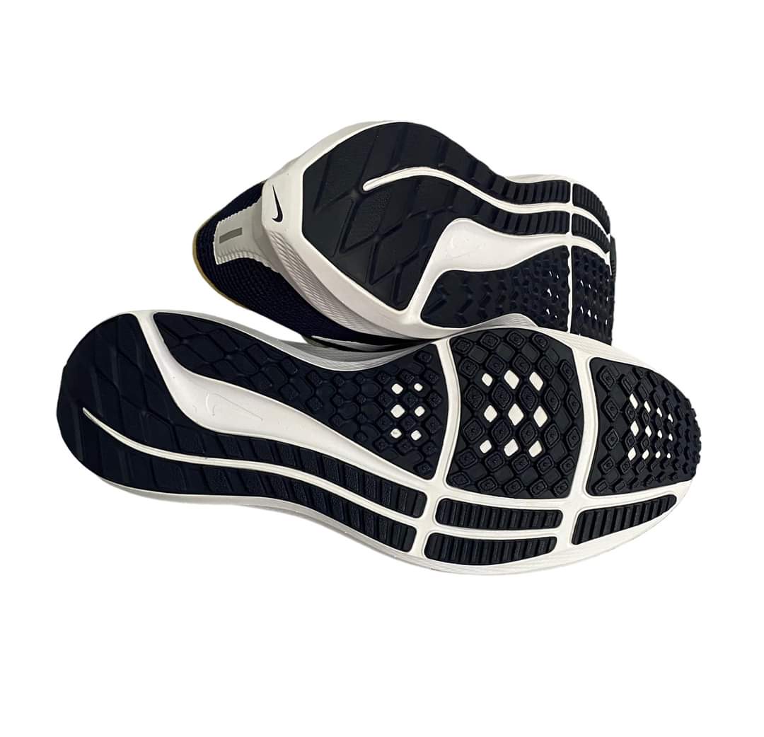 TENIS NIKE PEGASUS 40 PUMAS UNAM NIKE