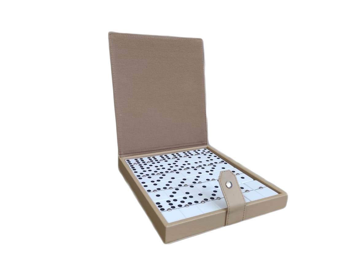 Dominó Sólido Blanco Tamaño Jumbo (Inglés)