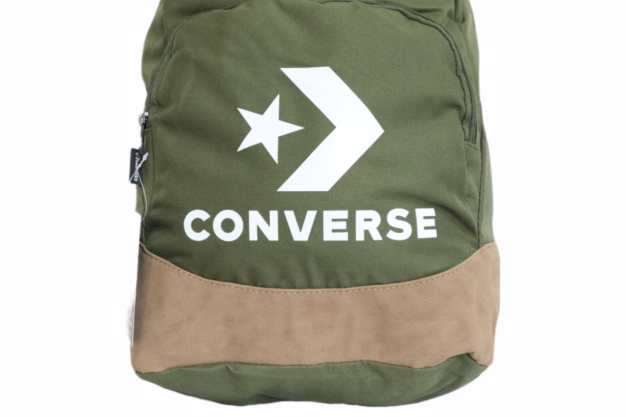 MOCHILA CONVERSE VERDE MILITAR.