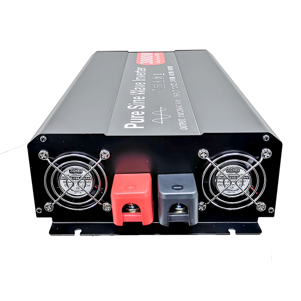 Inversor de Onda Pura 3000 Watts para Paneles Solares con Pantalla Display Sistema de Enfriamiento Inteligente Puertos USB de Carga Rapida Alta Resistencia a la Intemperie y Avanzados Sistemas de Proteccíon Master EL-INVP3000W