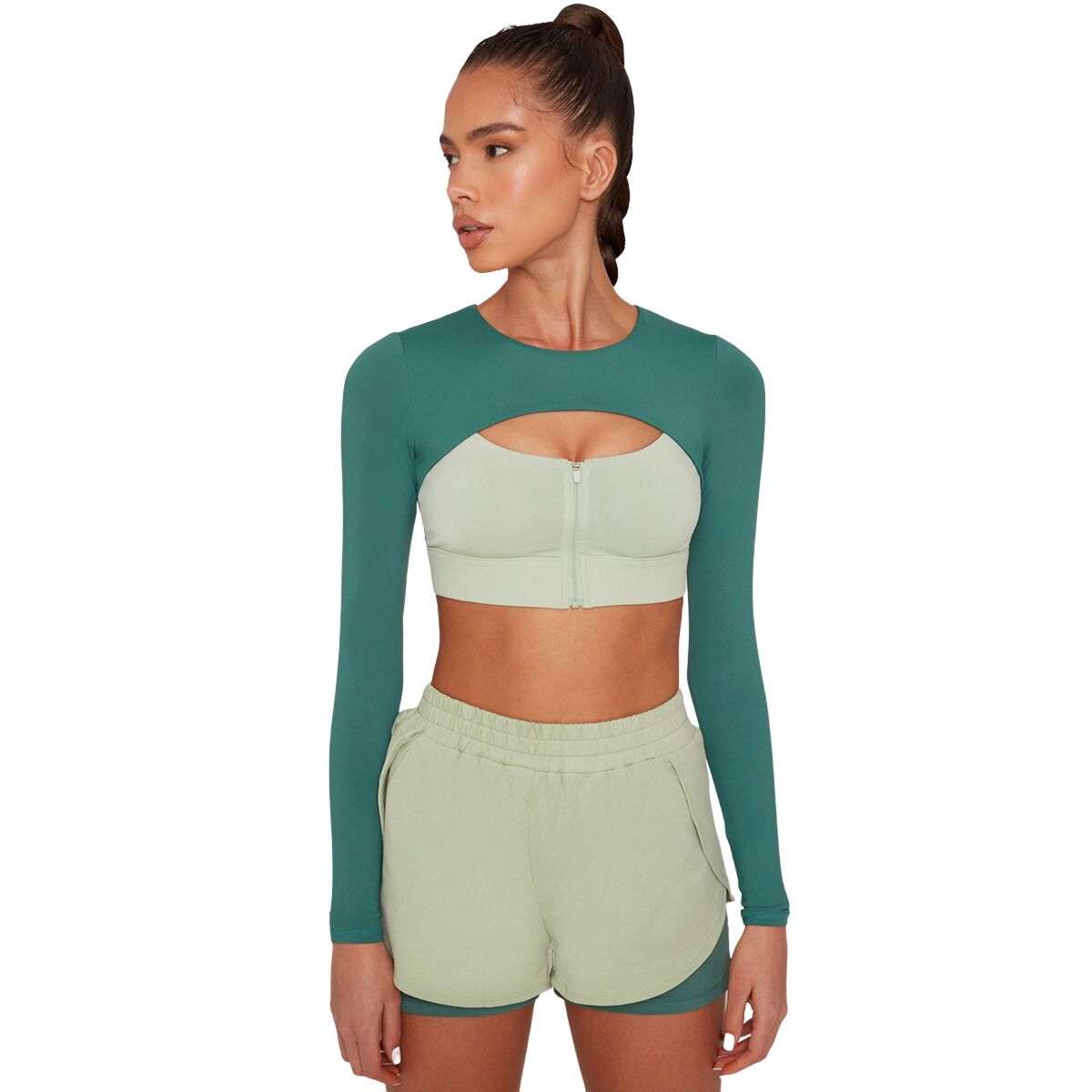 Conjunto Deportivo Bicolor con Short y Top Mangas Largas.