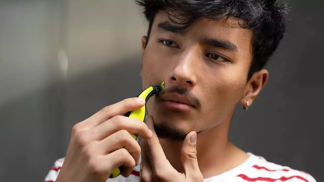 Máquina Para Afeitar Philips OneBlade QP2520/30 - Verde