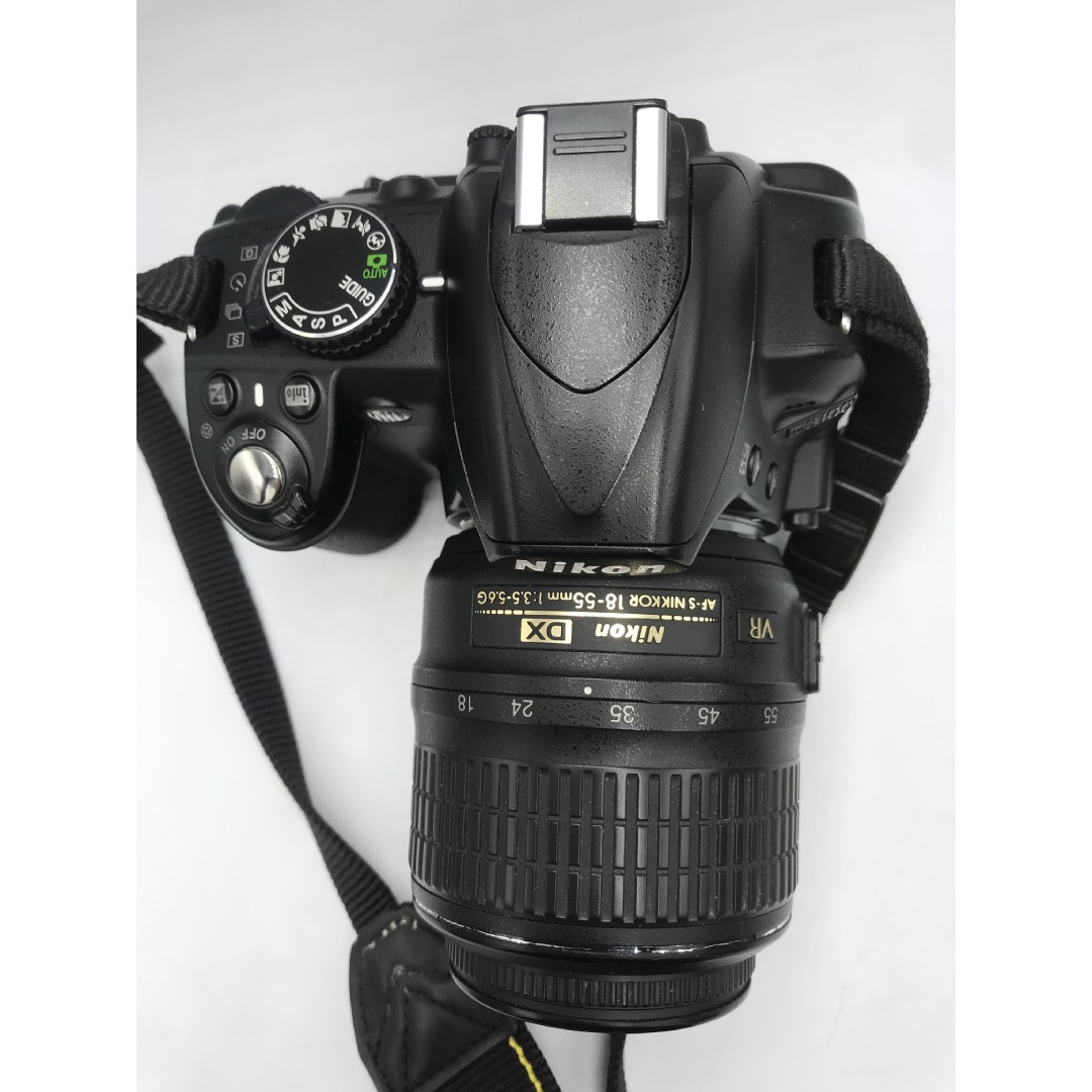 Camara Nikon D3100 AF-S DX 18-55mm f/3.5-5.6G VR (Reacondicionado grado B)