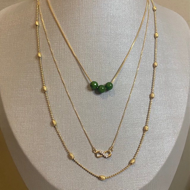 Collar con Piedra Natural Jade Verde- Baño de oro 18K- Collar dorado