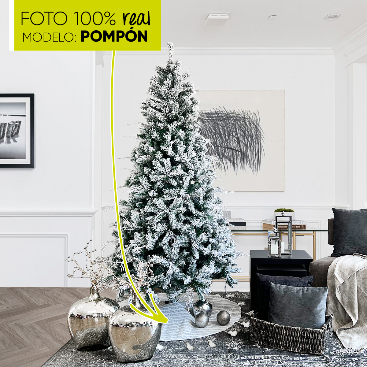 Pie de árbol navidad navideño tejido beige bicolor con borlones 122cm diámetro Artego.