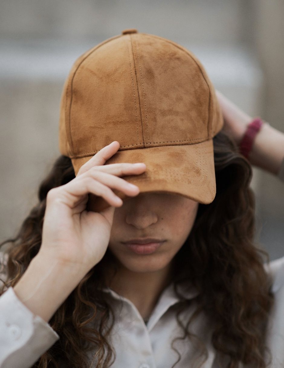 Gorra De Gamuza Unisex Talla Ajustable Marca Brunel