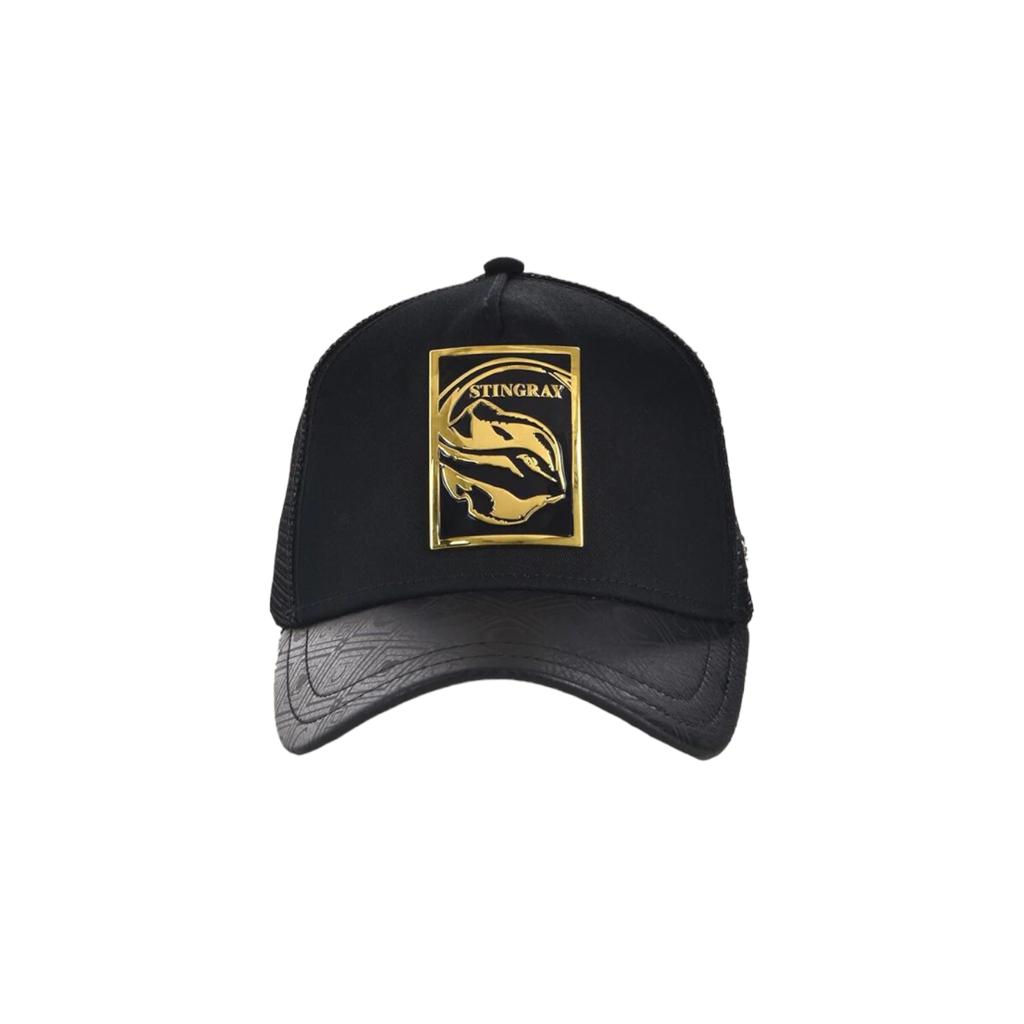 Gorra snapback con aplicación metal