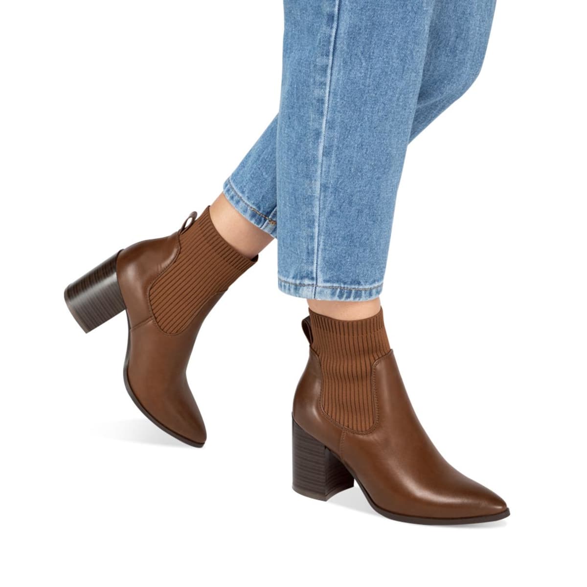 Bota corta Tierra Bendita de calcetín, color cognac, mod. 1085444
