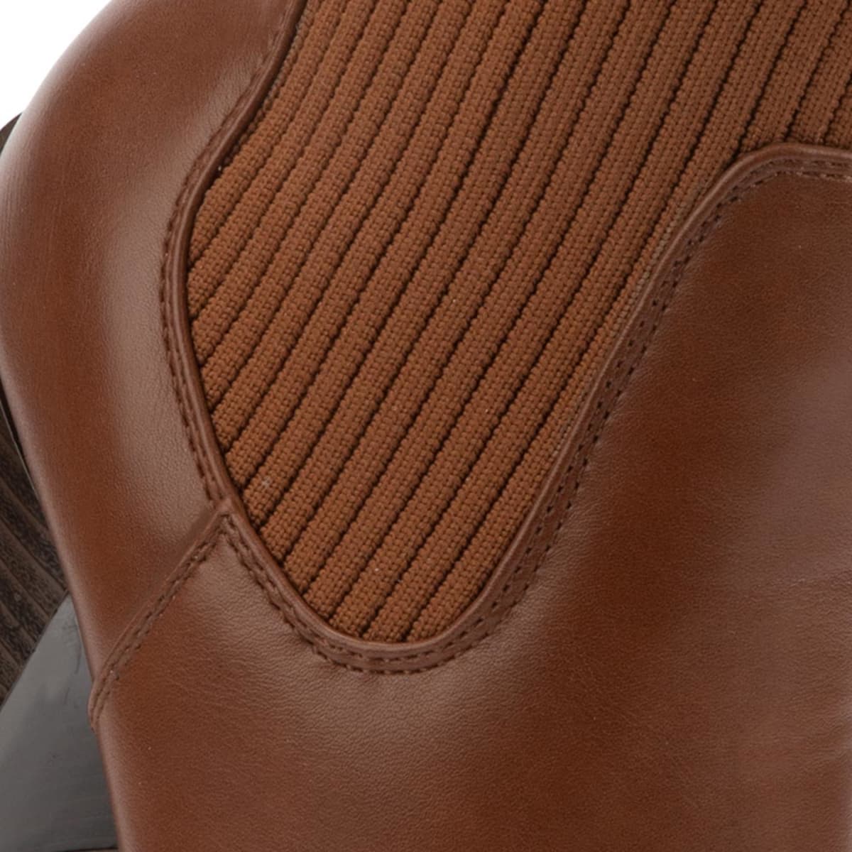 Bota corta Tierra Bendita de calcetín, color cognac, mod. 1085444