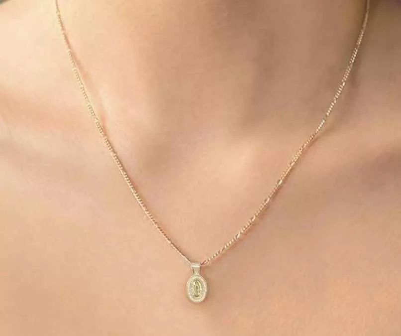 Kit Medalla Guadalupe + Cadena Singapur Oro 10 K.+ Regalo