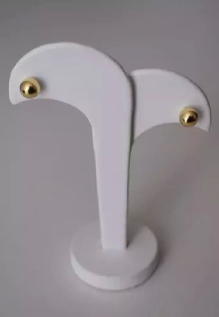 Juego Collar Letra M Lisa + Aretes Bola 10K. + Regalo