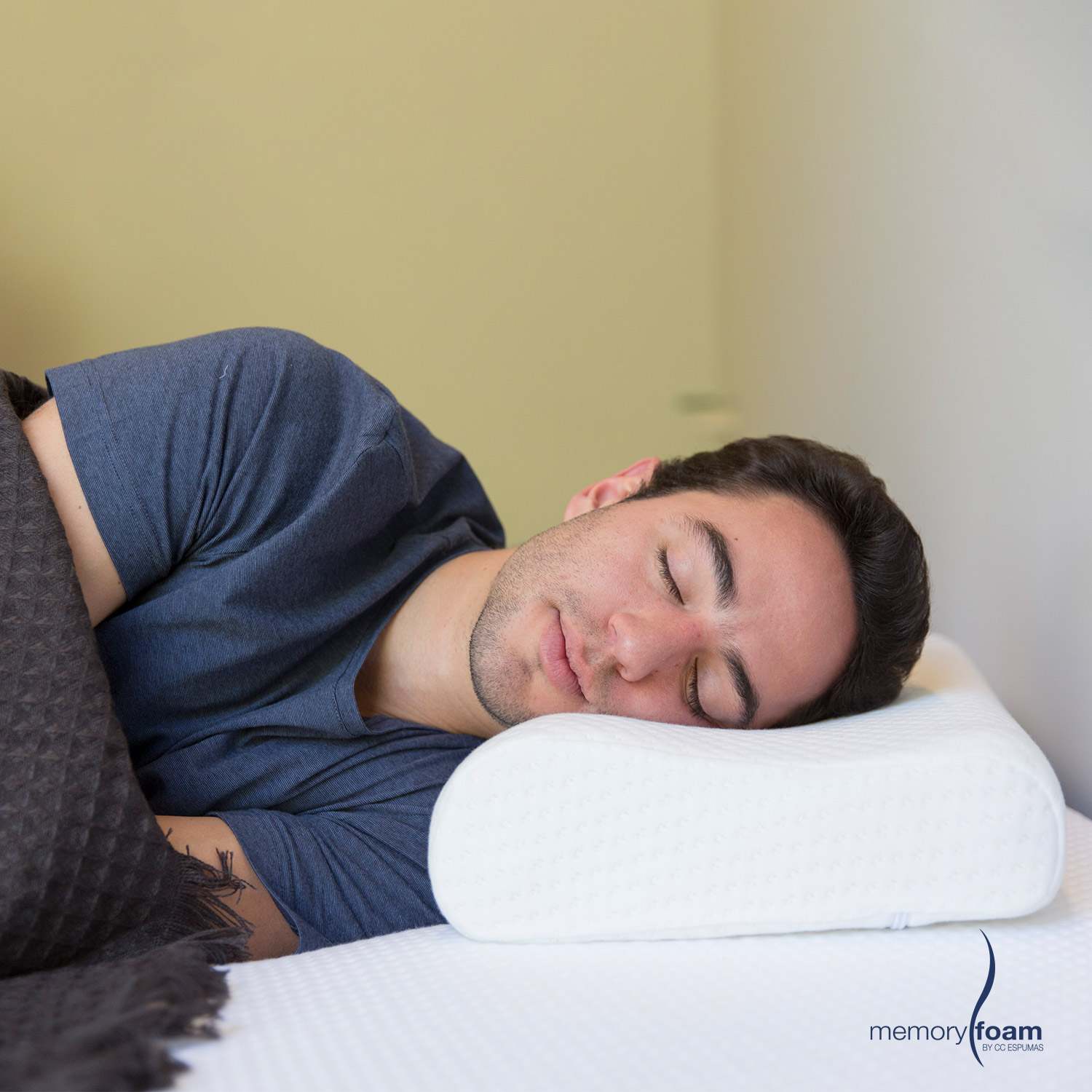 MEMORY FOAM Almohada Curva de Viaje de Memory Foam Almohada para Viajar Individual Color Blanco 30 x 30 x 11.5 cm