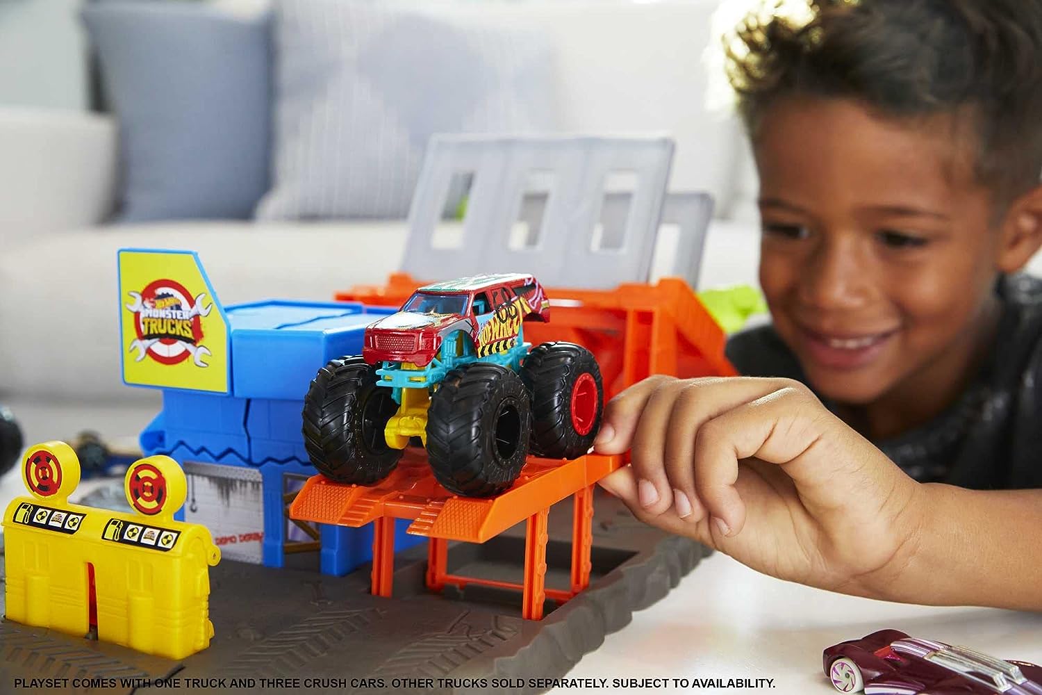 Hot Wheels Monster Trucks Pista de Juguete Estación de Explosiones