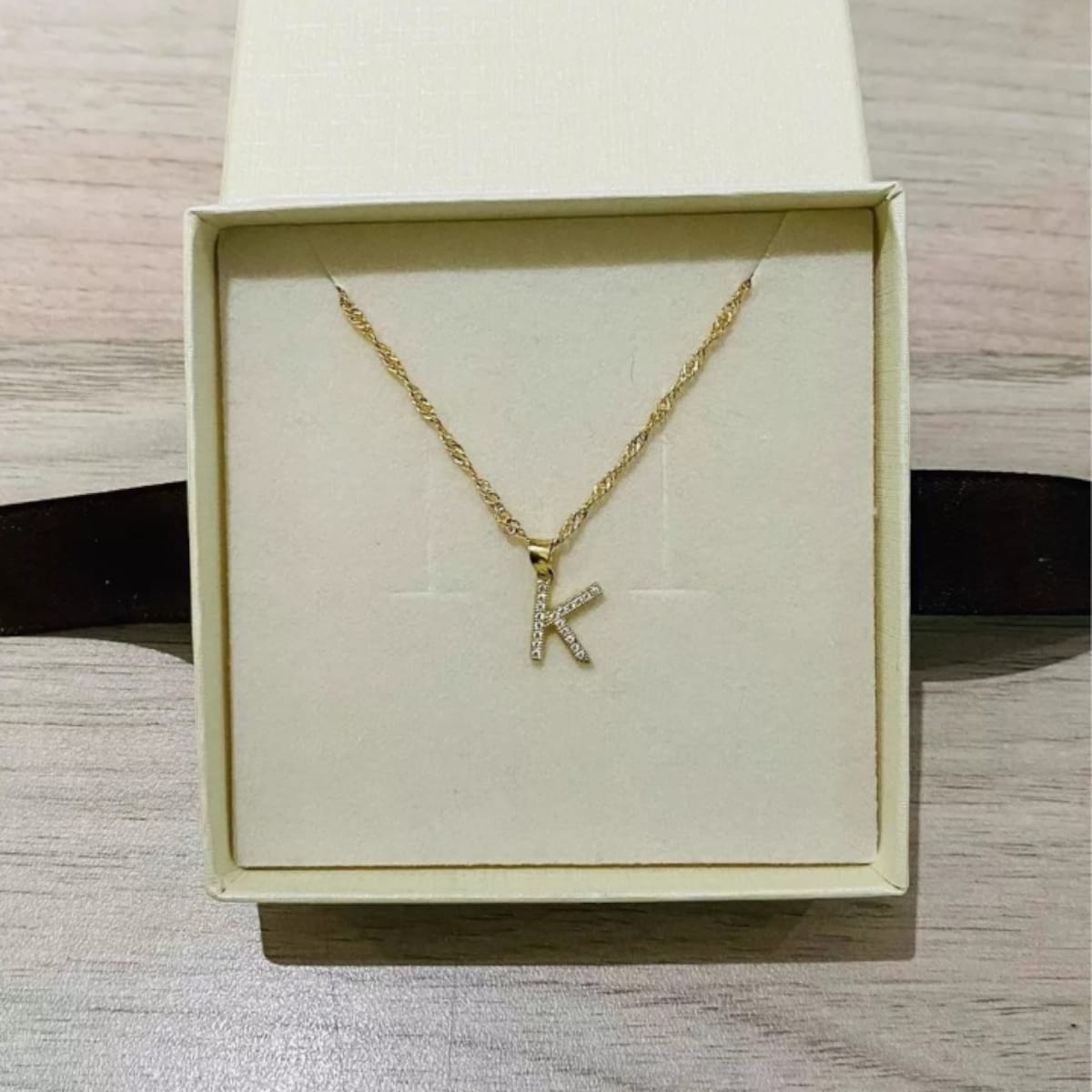 Juego Collar Letra K + Aretes Zirconias Oro 10 K. + Regalo