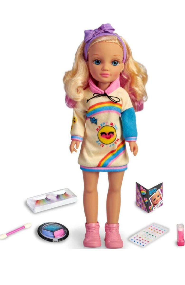 Nancy Maquillaje De Arcoiris