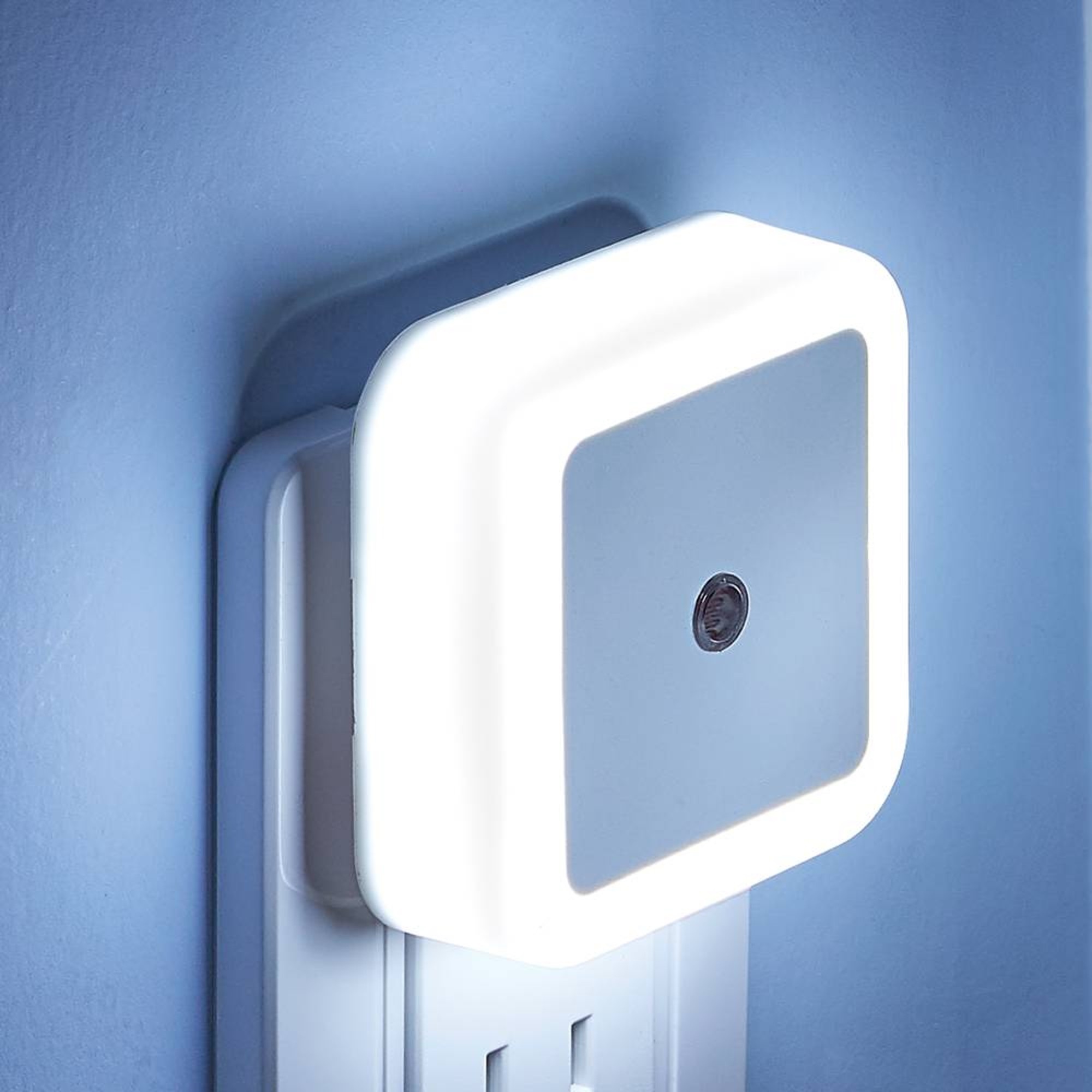 Luz De Noche Con Sensor De Obscuridad Betterware