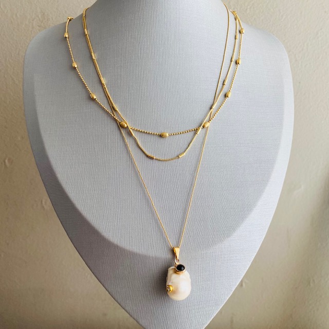 Collar con dije perla grande- Baño de oro 18k- Cadena y dije- collar dorado