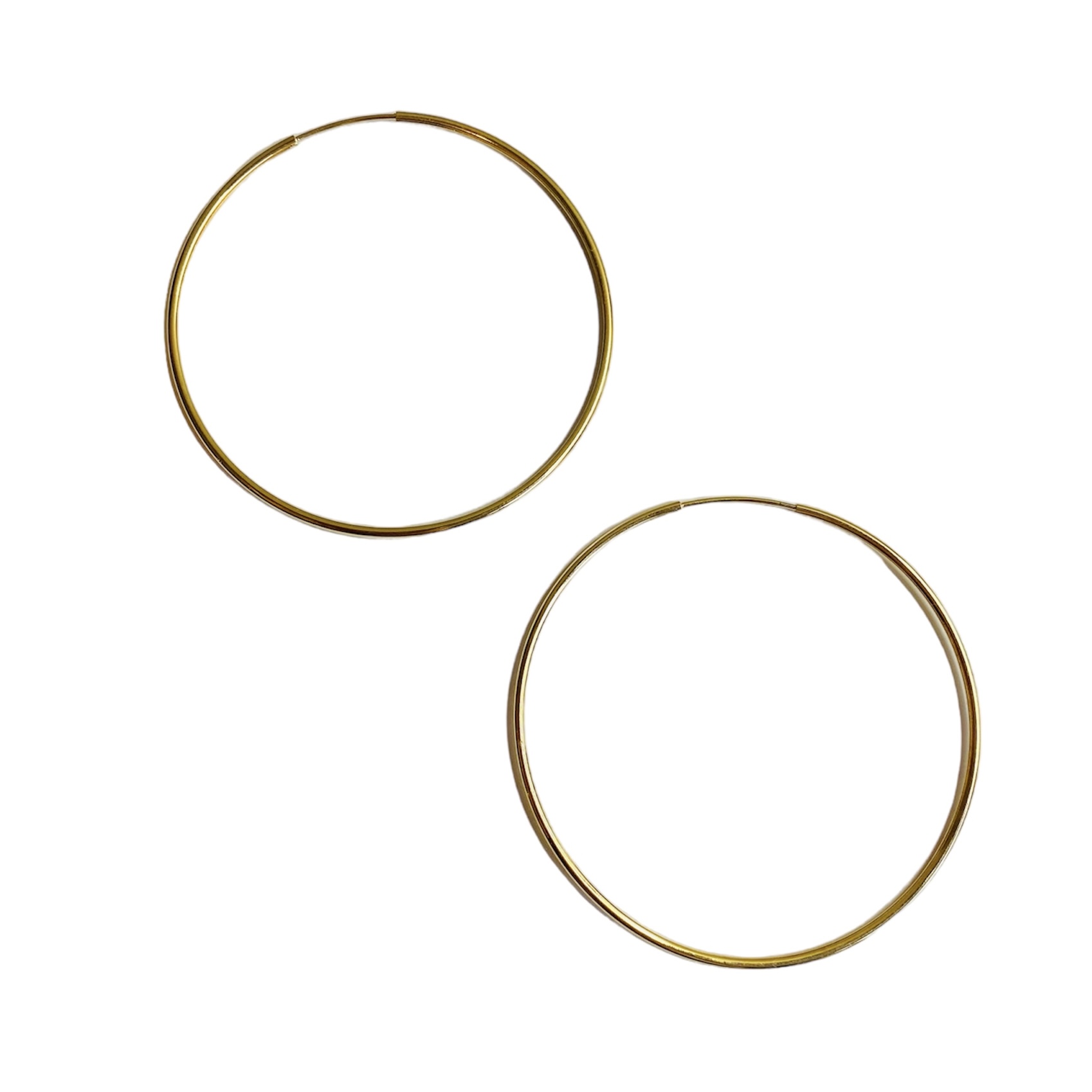 Arracadas grandes y delgadas- Baño de oro 18k- Aretes dorados- Arracadas doradas- Aros dorados