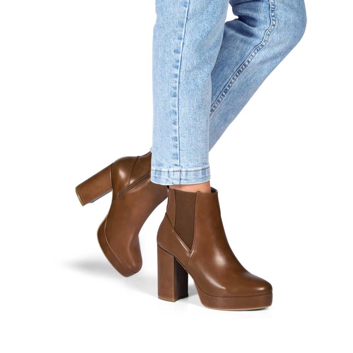 Botas de vestir marca Sao Paulo, color cognac con plataforma y tacón, mod. 1109991