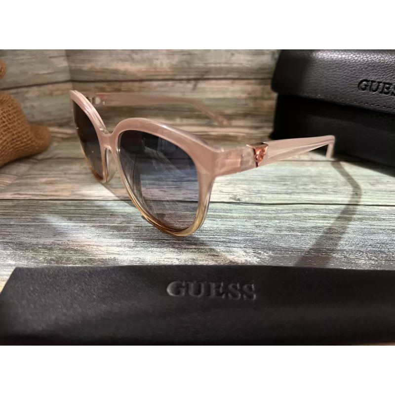 Gafas De Sol Ojo De Gato De Plástico Lechoso Guess
