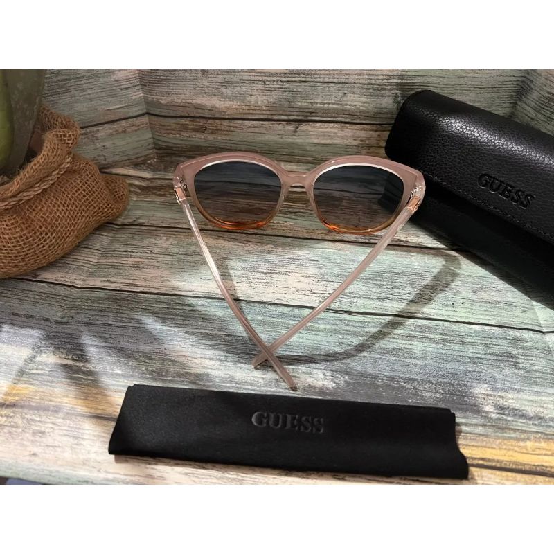 Gafas De Sol Ojo De Gato De Plástico Lechoso Guess