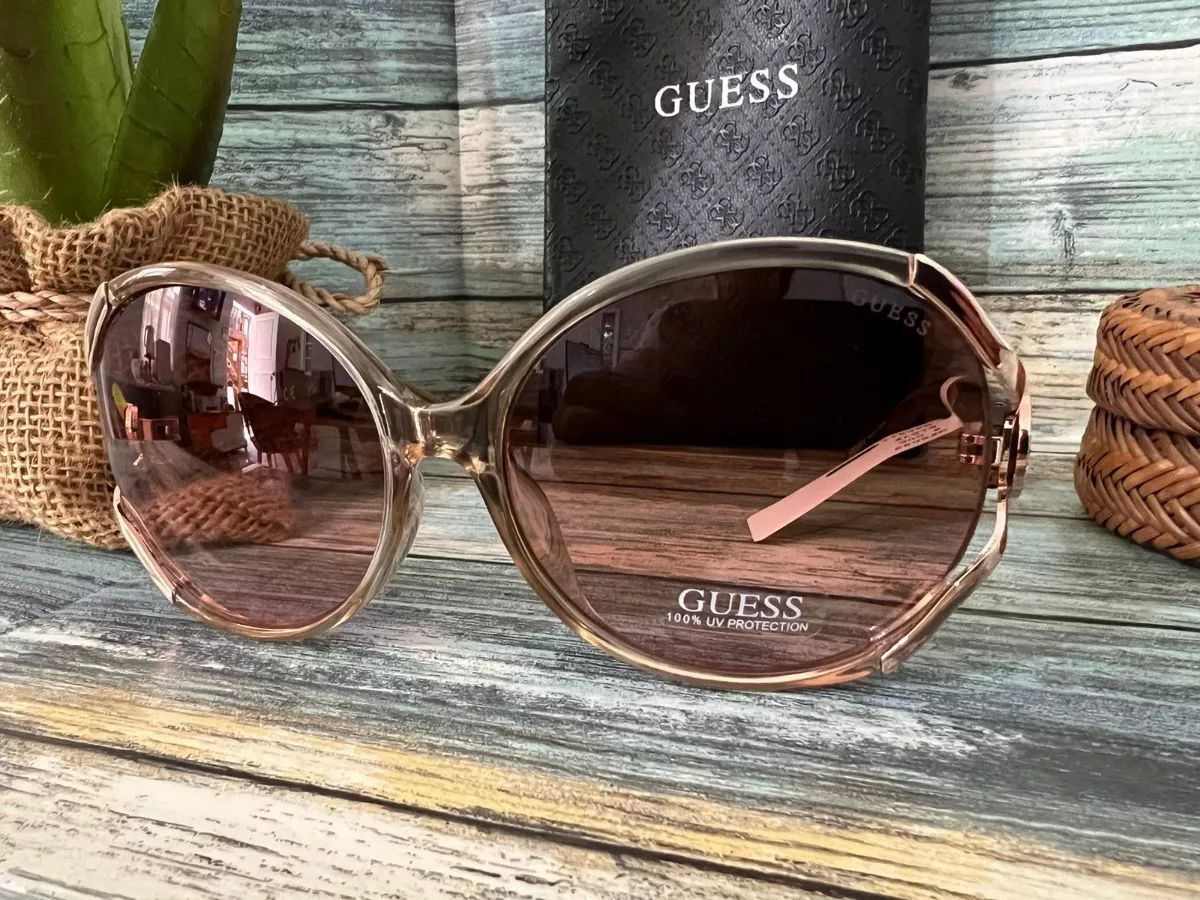 Gafas Guess De Sol De Plástico Con Logotipo De Escritura