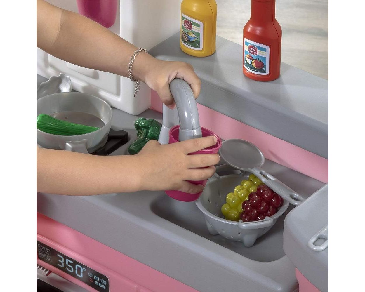 Step2 Love to Entertain Kitchen color rosa