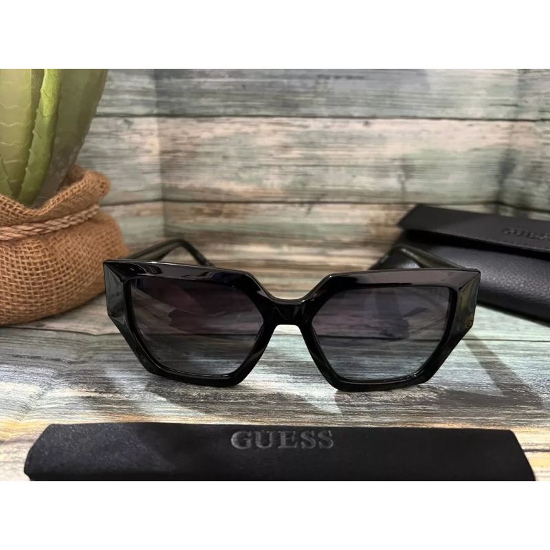 Gafas De Sol De Plástico Geométricas Emilia Guess