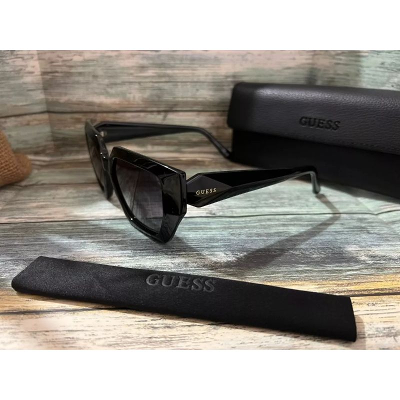 Gafas De Sol De Plástico Geométricas Emilia Guess