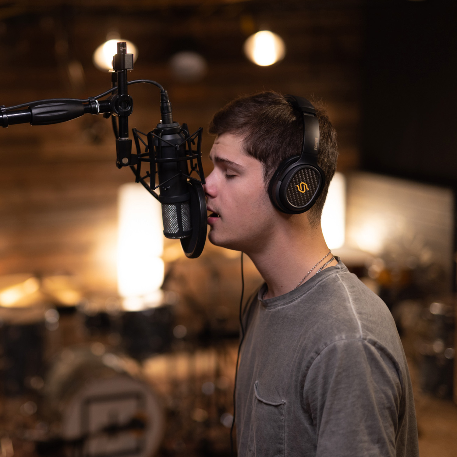 Audífonos Bluetooth Edifier Stax Spirit S3 Color Negro