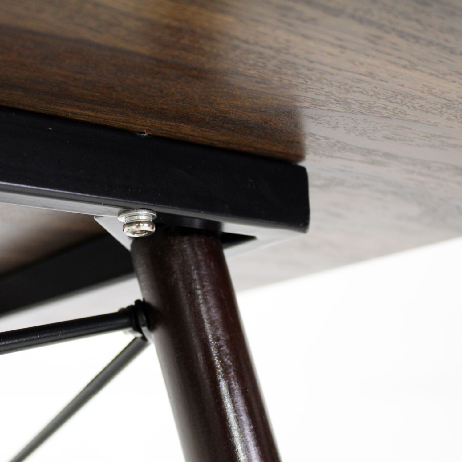 Set Comedor Oslo Melamina 120cm Nogal 4 sillas Eames Negro Mundo In