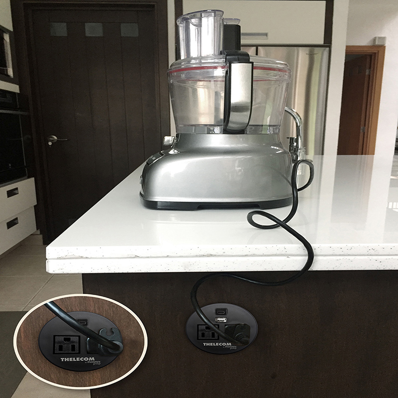 CONTACTO DOBLE EMPOTRABLE USB C&A NEGRO THORSMAN 1 PZA 11000-83604