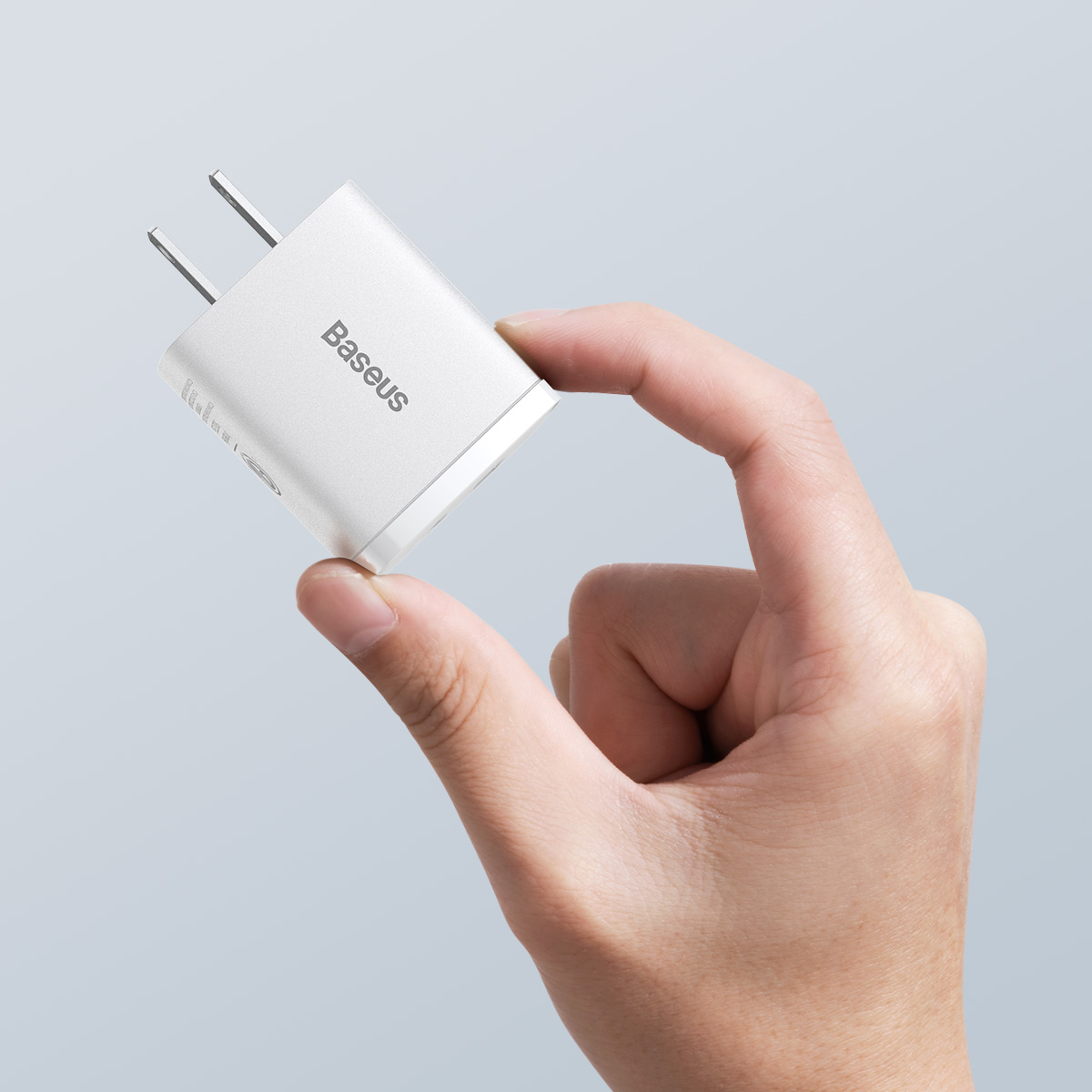 Cargador Rápido Baseus Portátil Dual USB A y Tipo C 20W Reacondicionado 