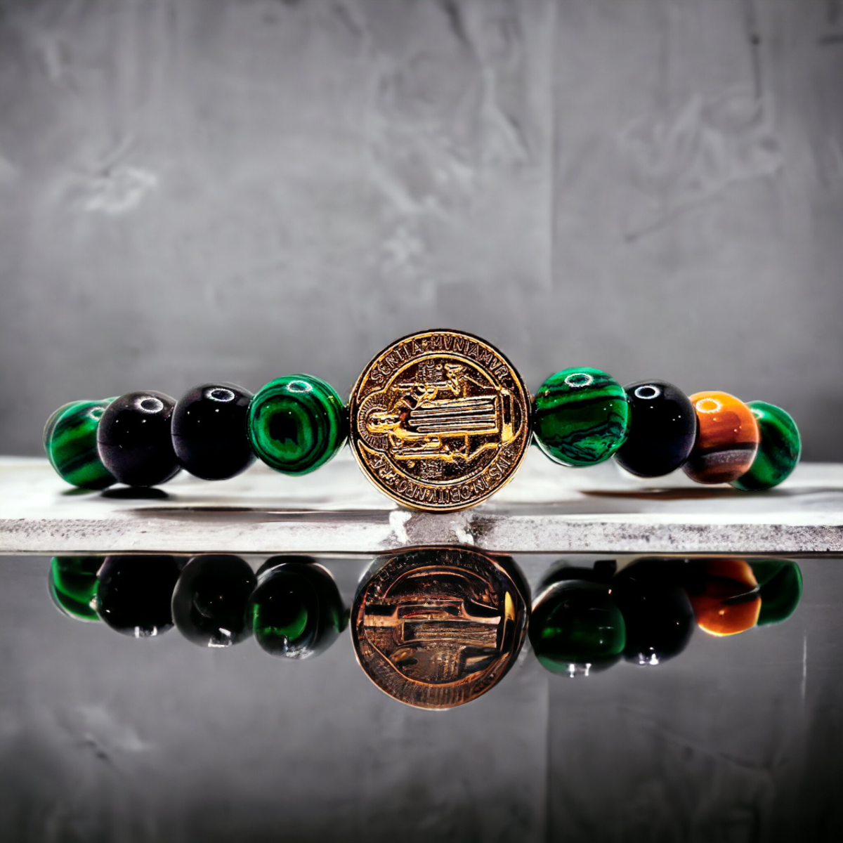 Pulsera San Benito Hombre Piedras Ónix, Ojo de tigre y Malaquita
