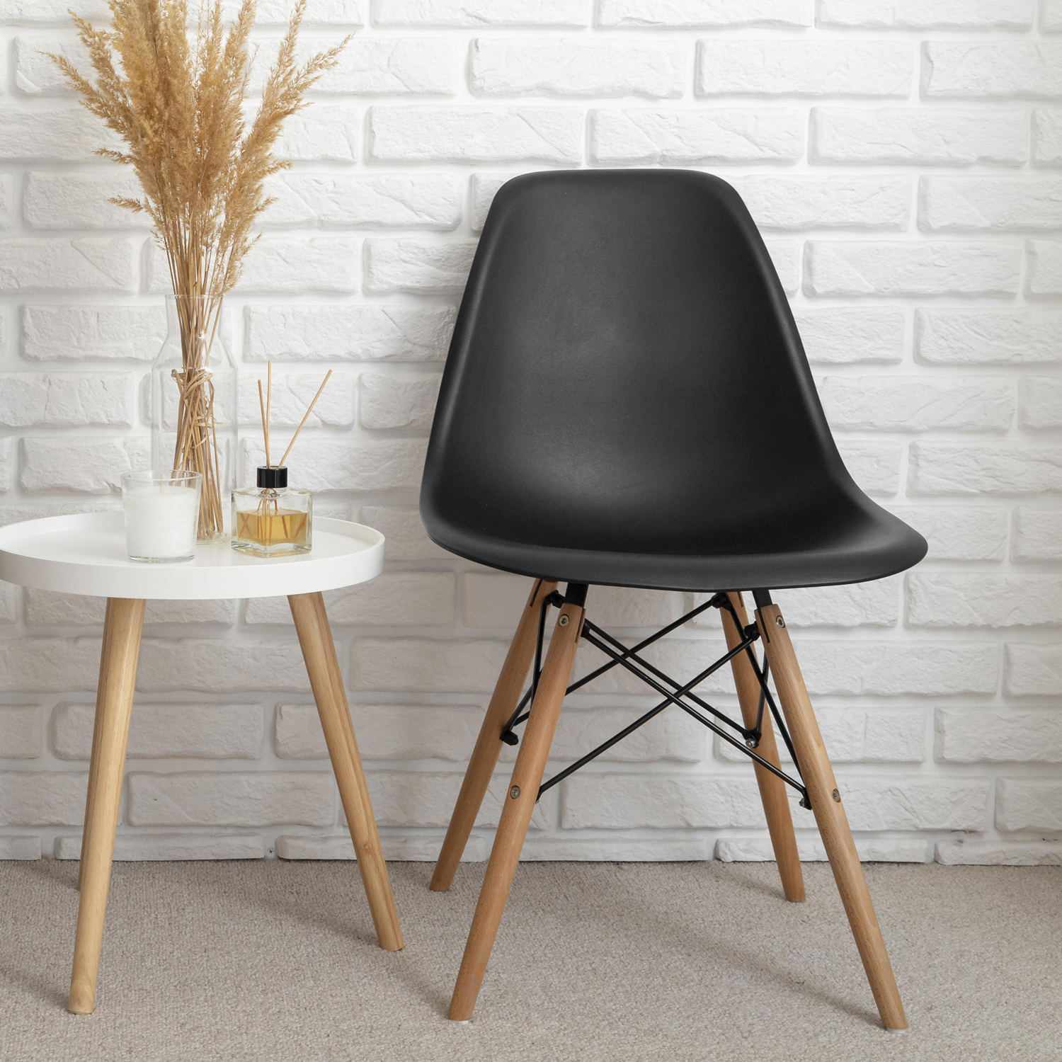 Set de 4 Sillas Modernas para comedor y Sala Minimalista en color Negro