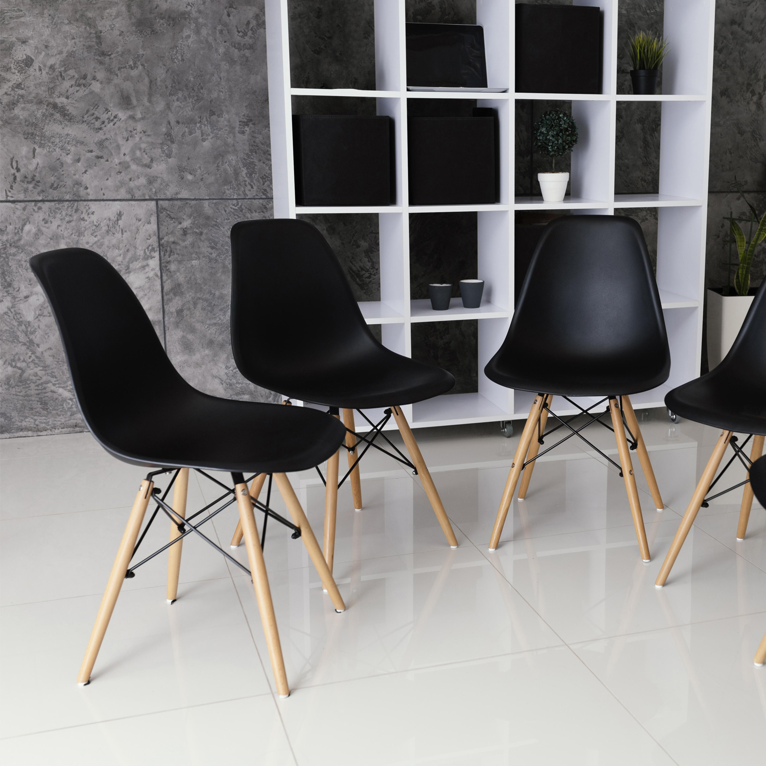 Set de 4 Sillas Modernas para comedor y Sala Minimalista en color Negro