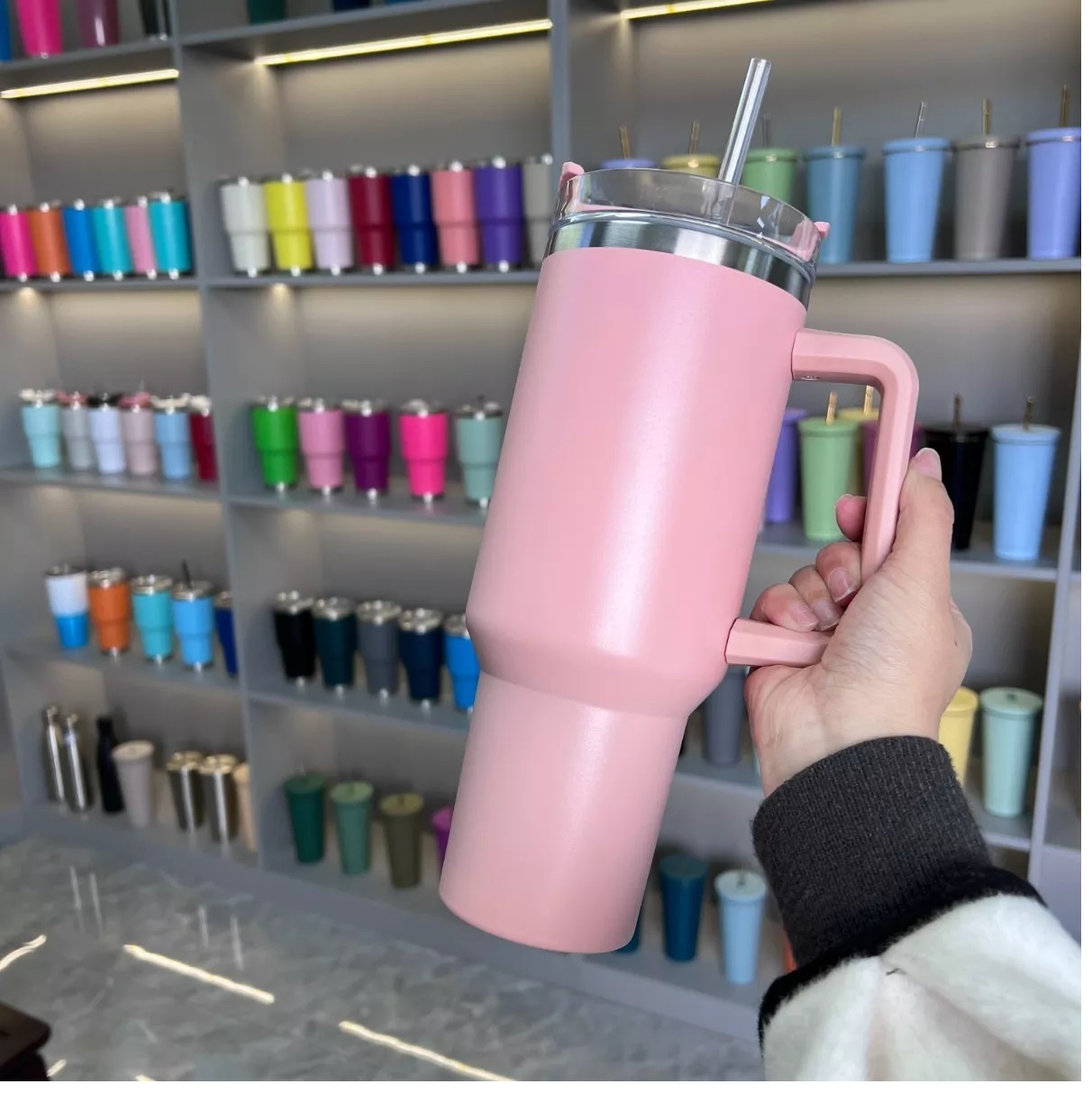 Vaso Al Vacío De Acero De 40 Onzas Con Asa Y Pajilla Rosa