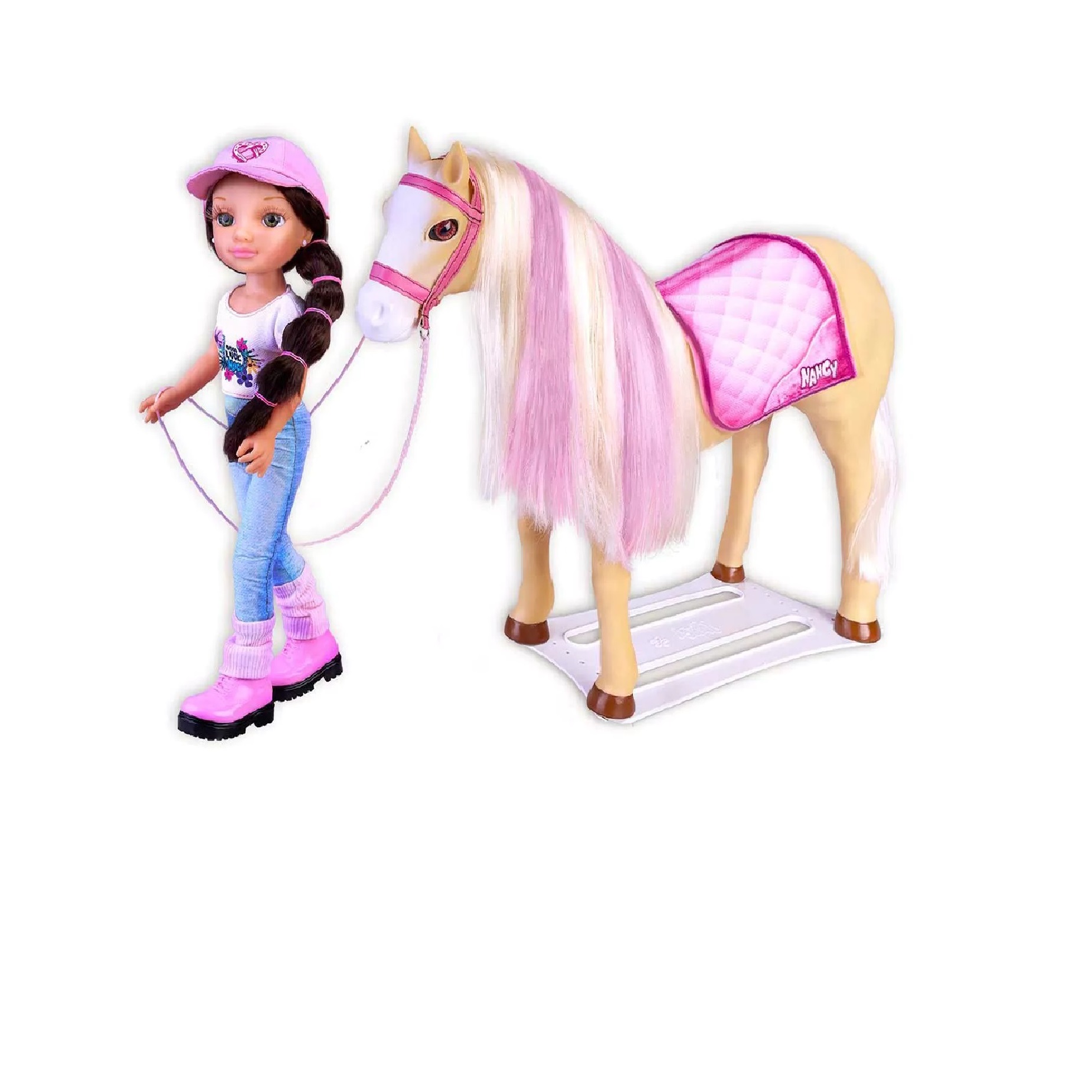 NANCY UN DIA CON SU CABALLO