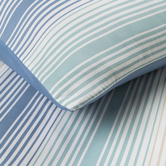 Juego de edredón Matrimonial / Queen Size Aldo By Kaltex Home | Azul claro