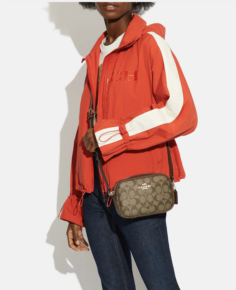 Crossbody Coach café