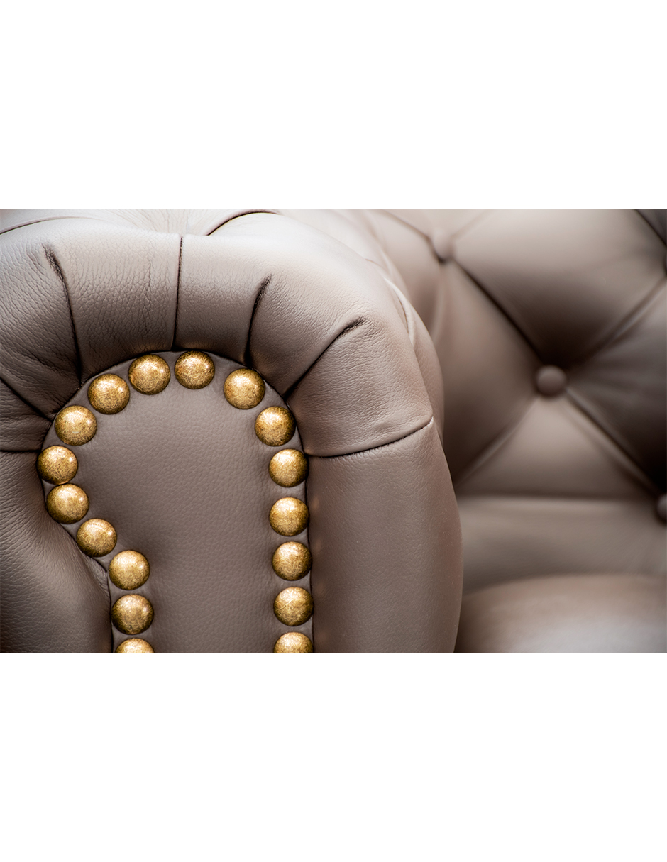 Sofa de Piel Genuina Chesterfield CHPV Color Chocolate - ConfortoPiel