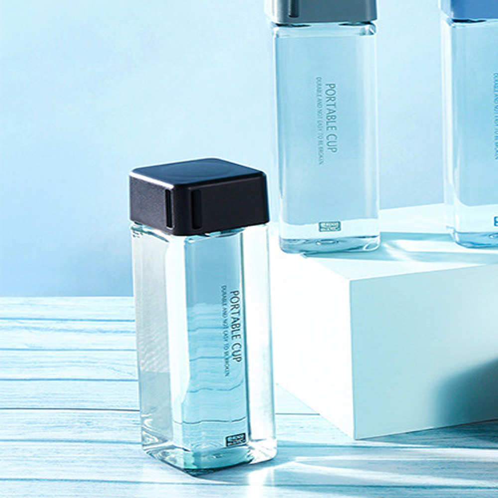 Vaso Botella Transparente de Plástico Tapa Cuadrada Creativa Portatil Deportiva y Creativa Regalos Corporativos