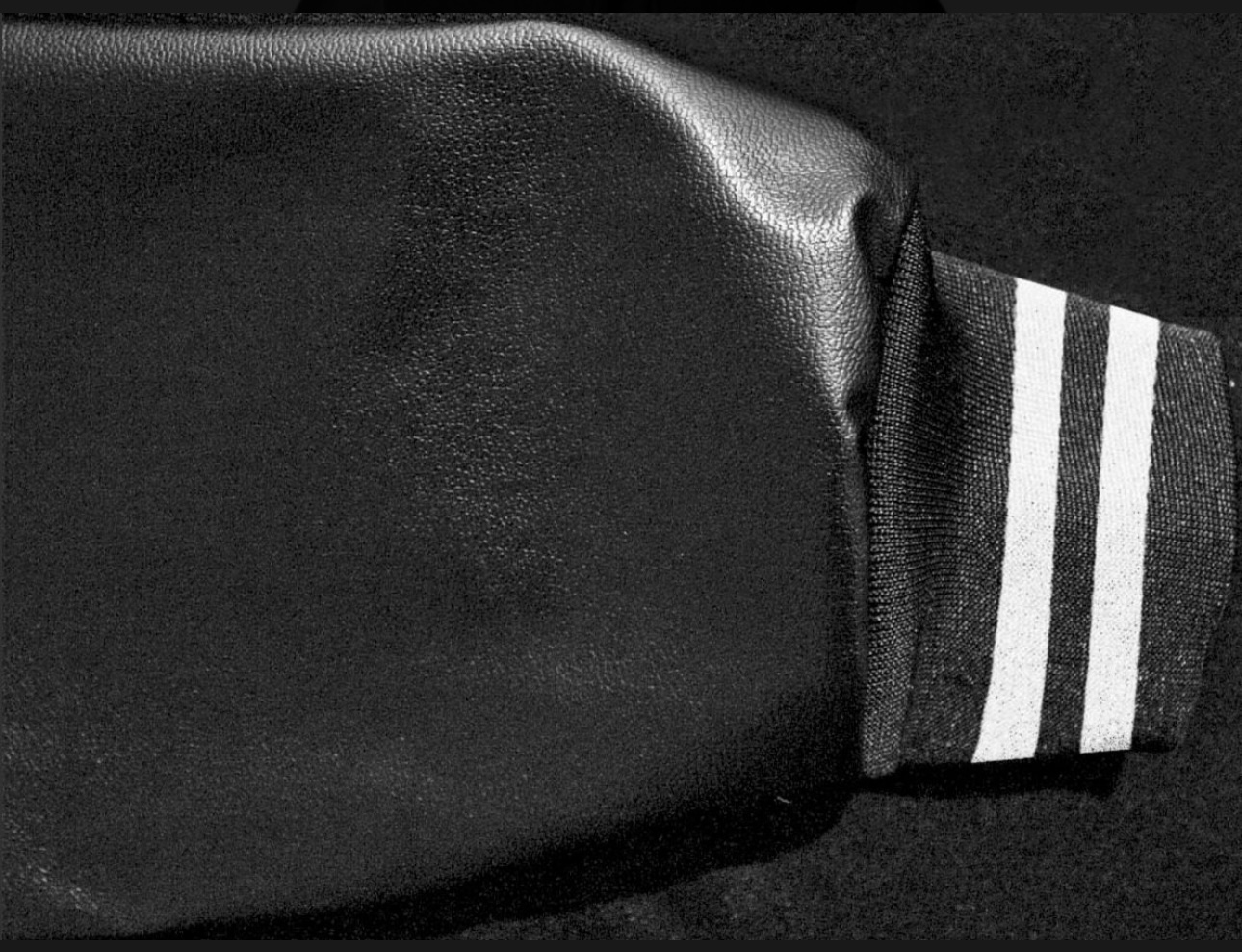 chamarra varsity jacket universitaria mangas vinipiel