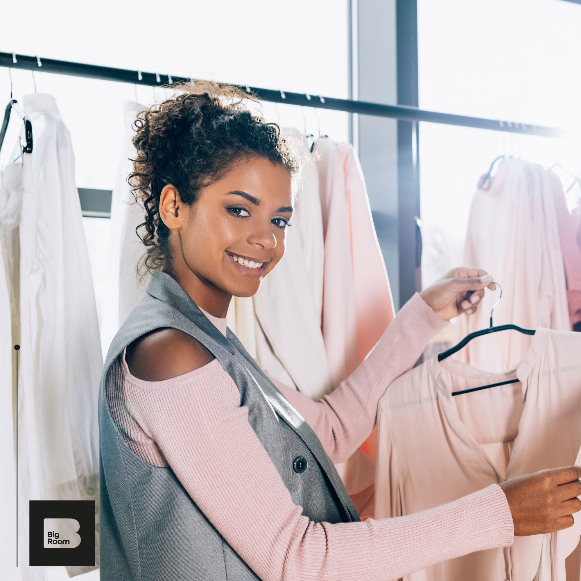 Set De 50 Ganchos De Ropa Terciopelo Antideslizantes Premium Negro