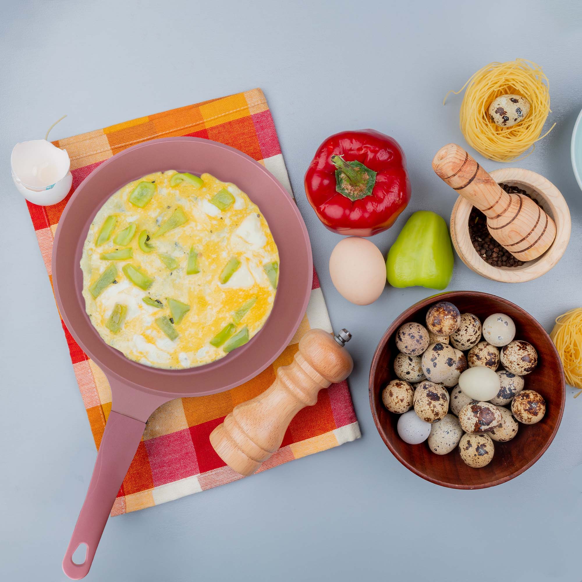 SET 3 SARTENES COLORS 20,23,28 CM ROSA CON UTENSILIOS