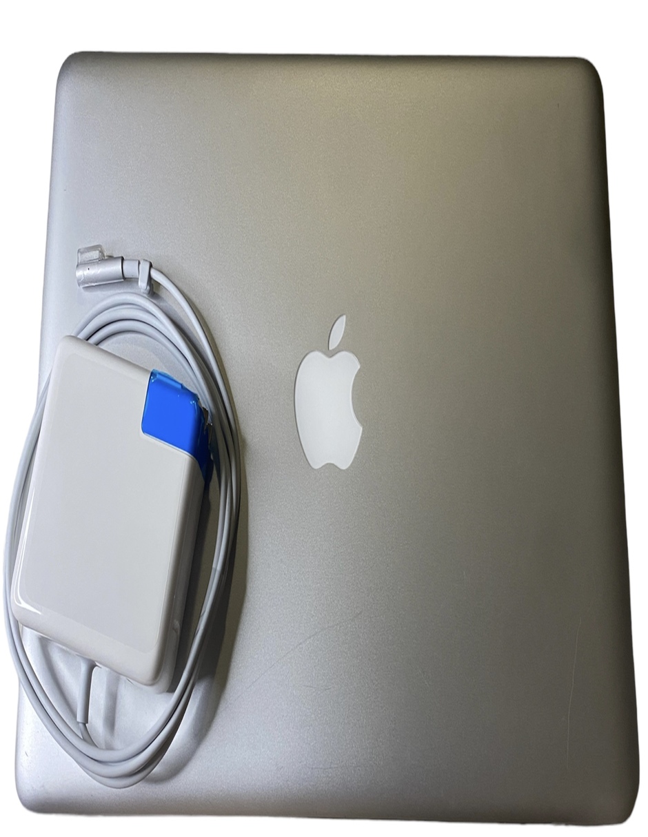 Apple Macbook Pro 13" Core I5 2.5GHZ 500gb HDD 8GB RAM OS 10.15 Catalina Reacondicionado Grado A