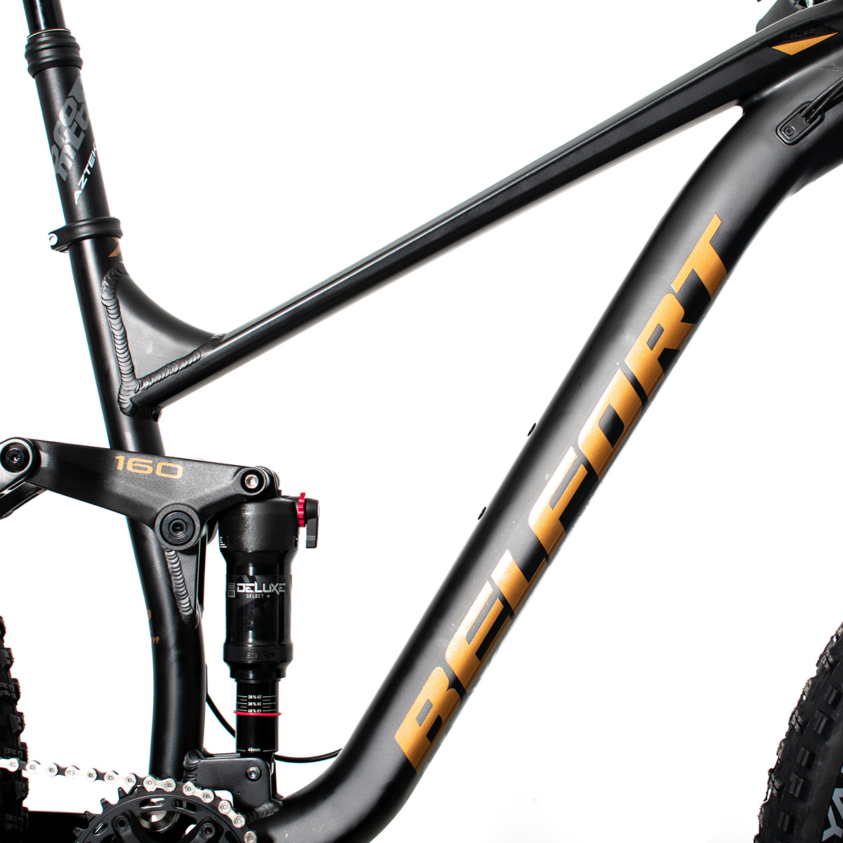 Bicicleta Belfort Balam 35 Gold R29 T17 Negro Cobre 2024