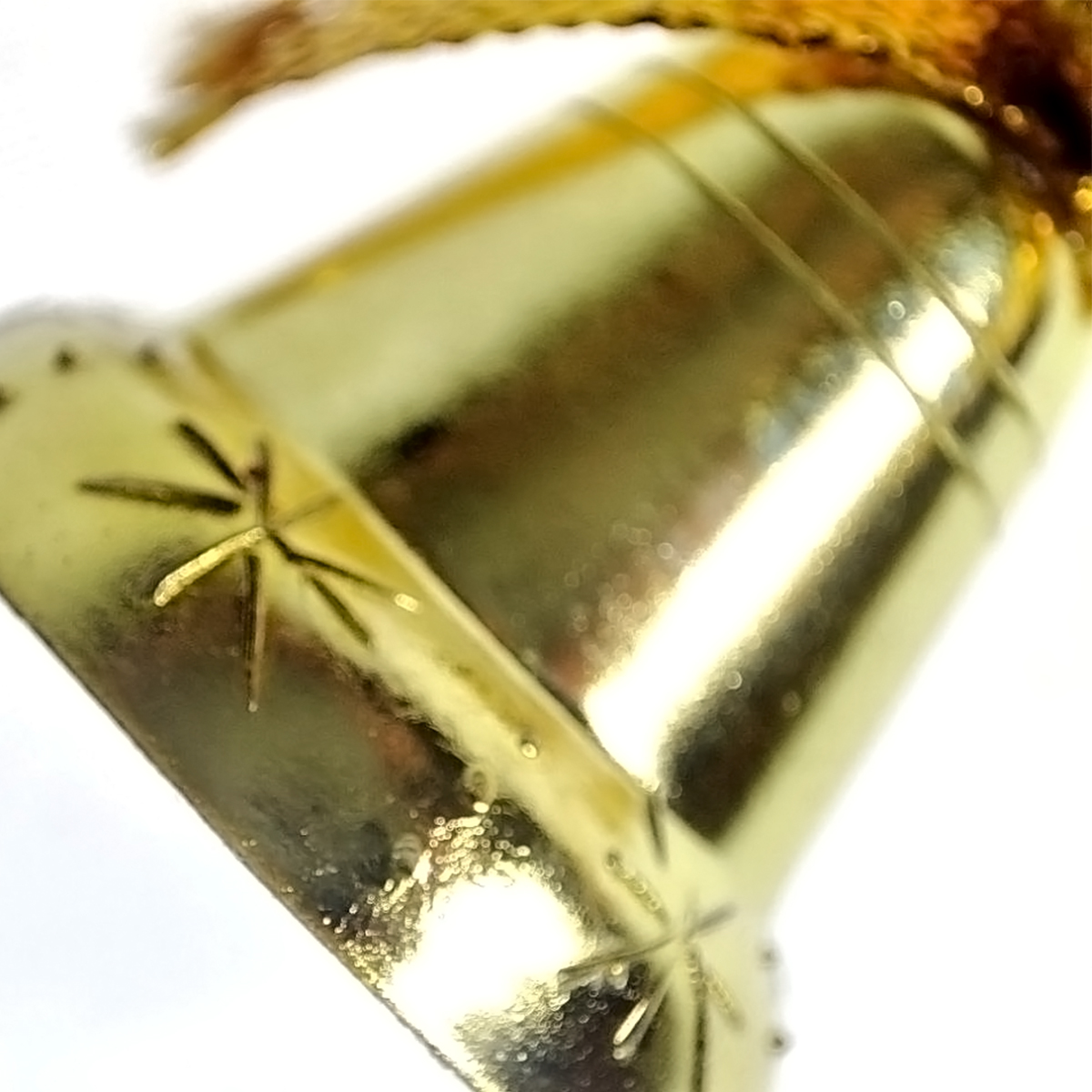 Campana Navideña colgante para arbol navidad dorada 9 pz 