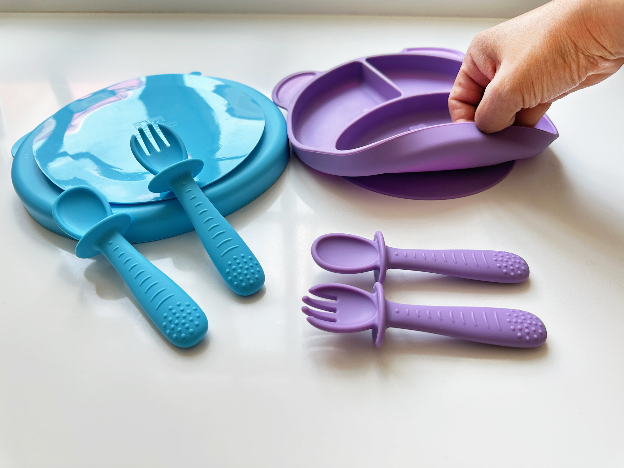 Plato para Bebé con 3 Divisiones y Cubiertos en Silicona Libre de BPA